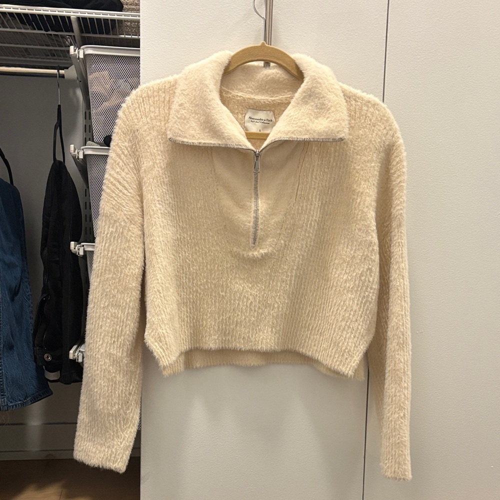 Abercrombie & Fitch Cream Sweater